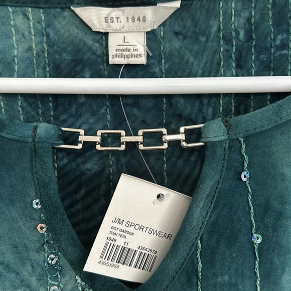 Pretty sequenced blouse - Picture 4 of 5